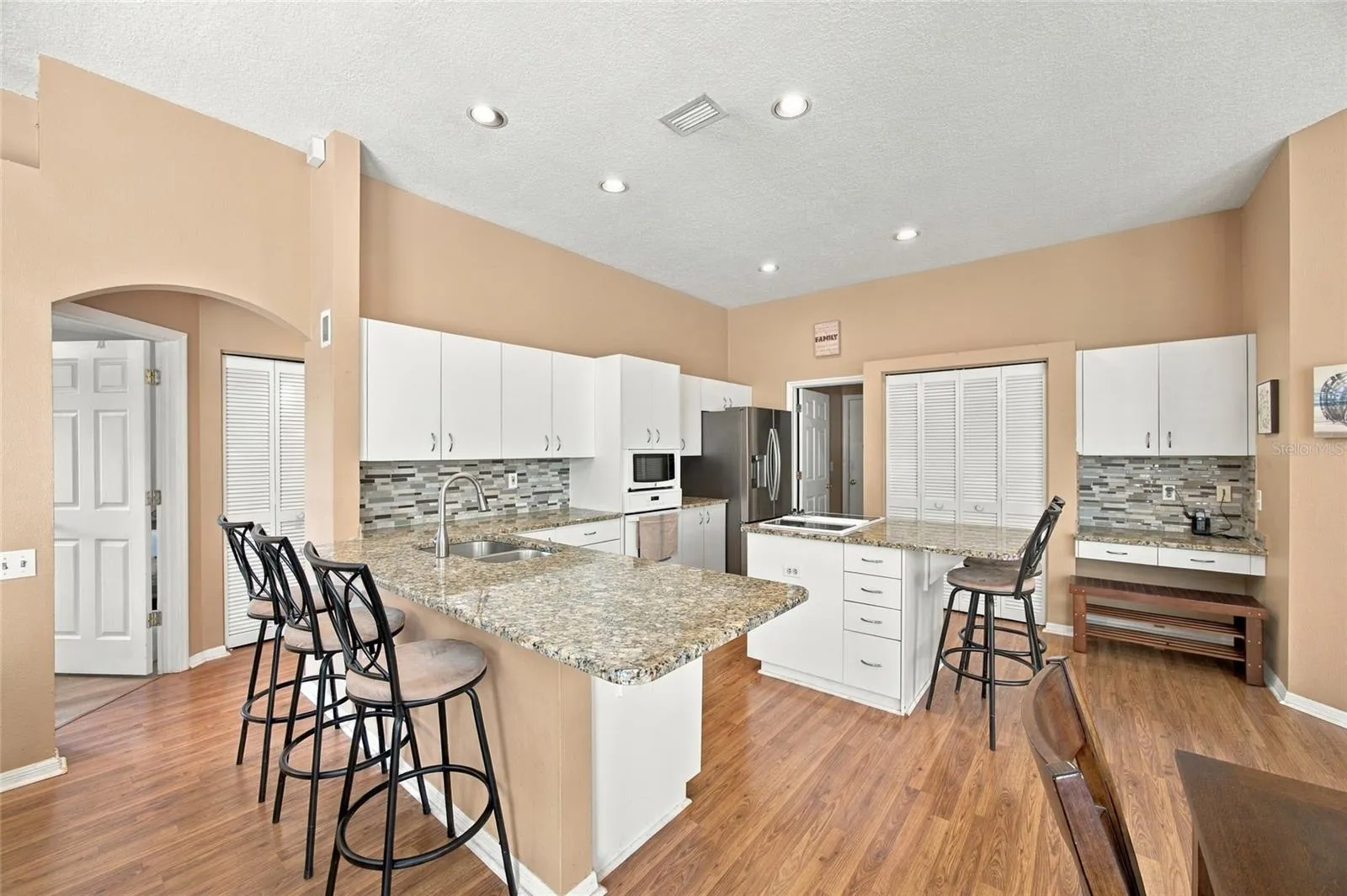 Open Kitchen