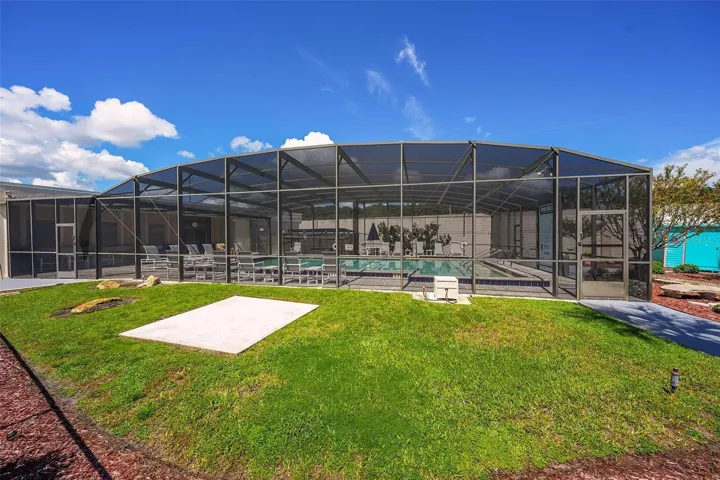 Community pool