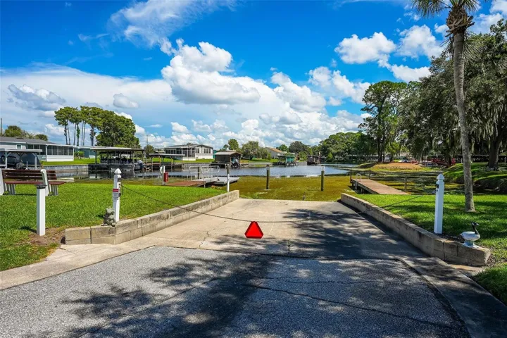 Private Boat Ramp-Canal access to Harris Chain of Lakes