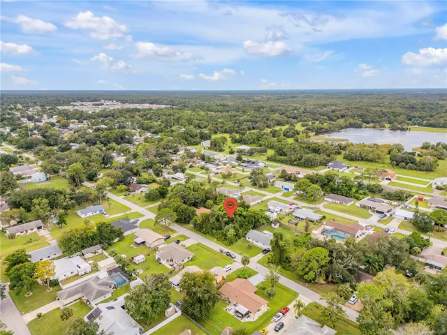 2 lot vacant parcel to the north side of the 4 lot parcel with 3/2 block home for sale, can be purchased together.