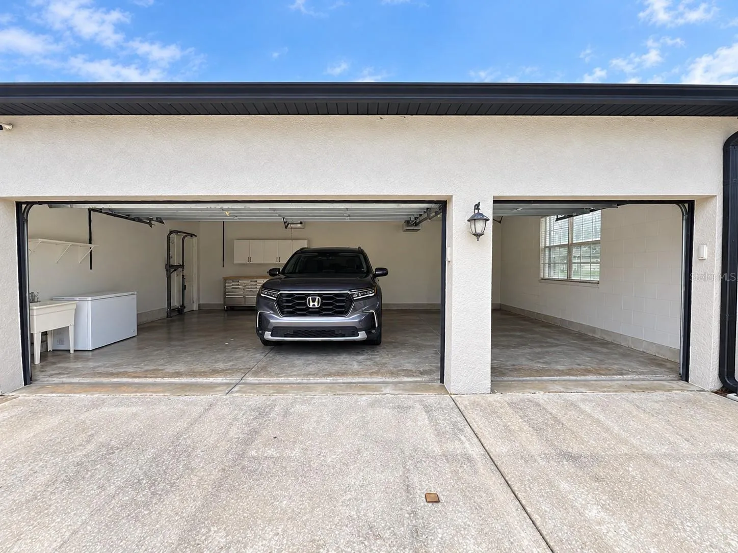3 car garage