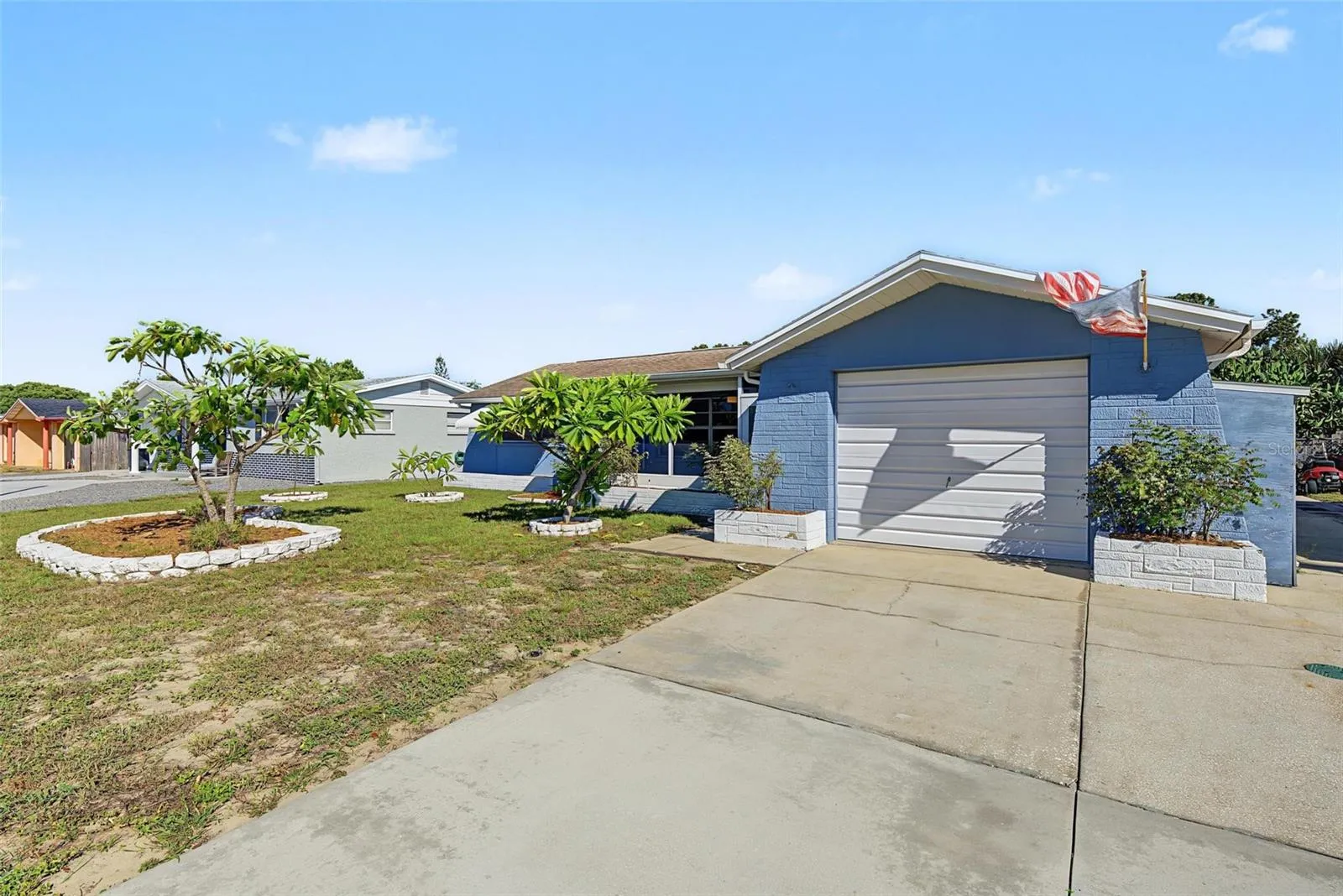 Oversized Driveway - 7805 Sue Ellen Drive