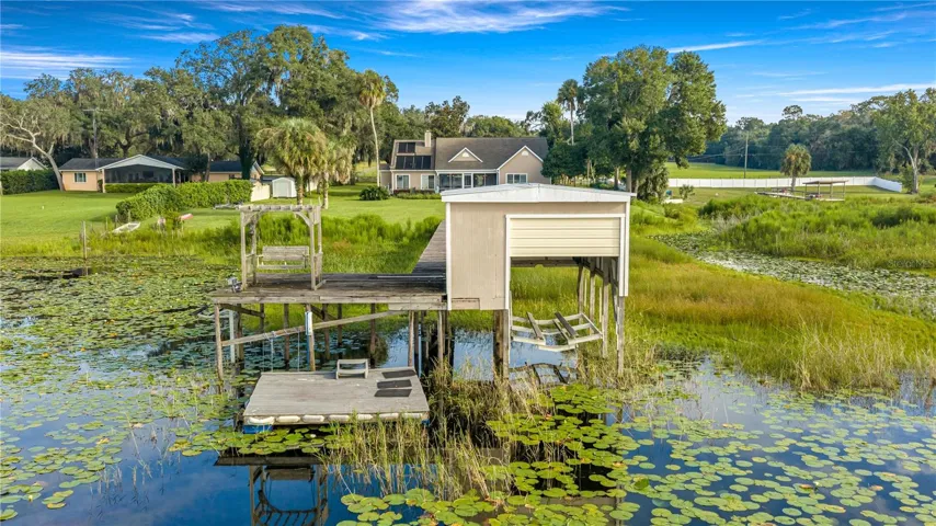 Boat House with Boat Lift