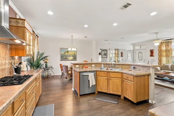 This kitchen is huge!
