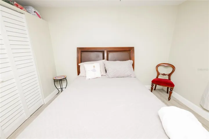 Guest bedroom