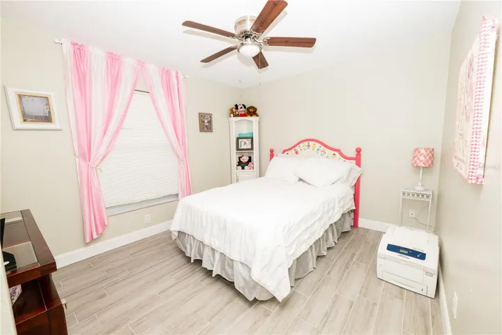 Guest bedroom