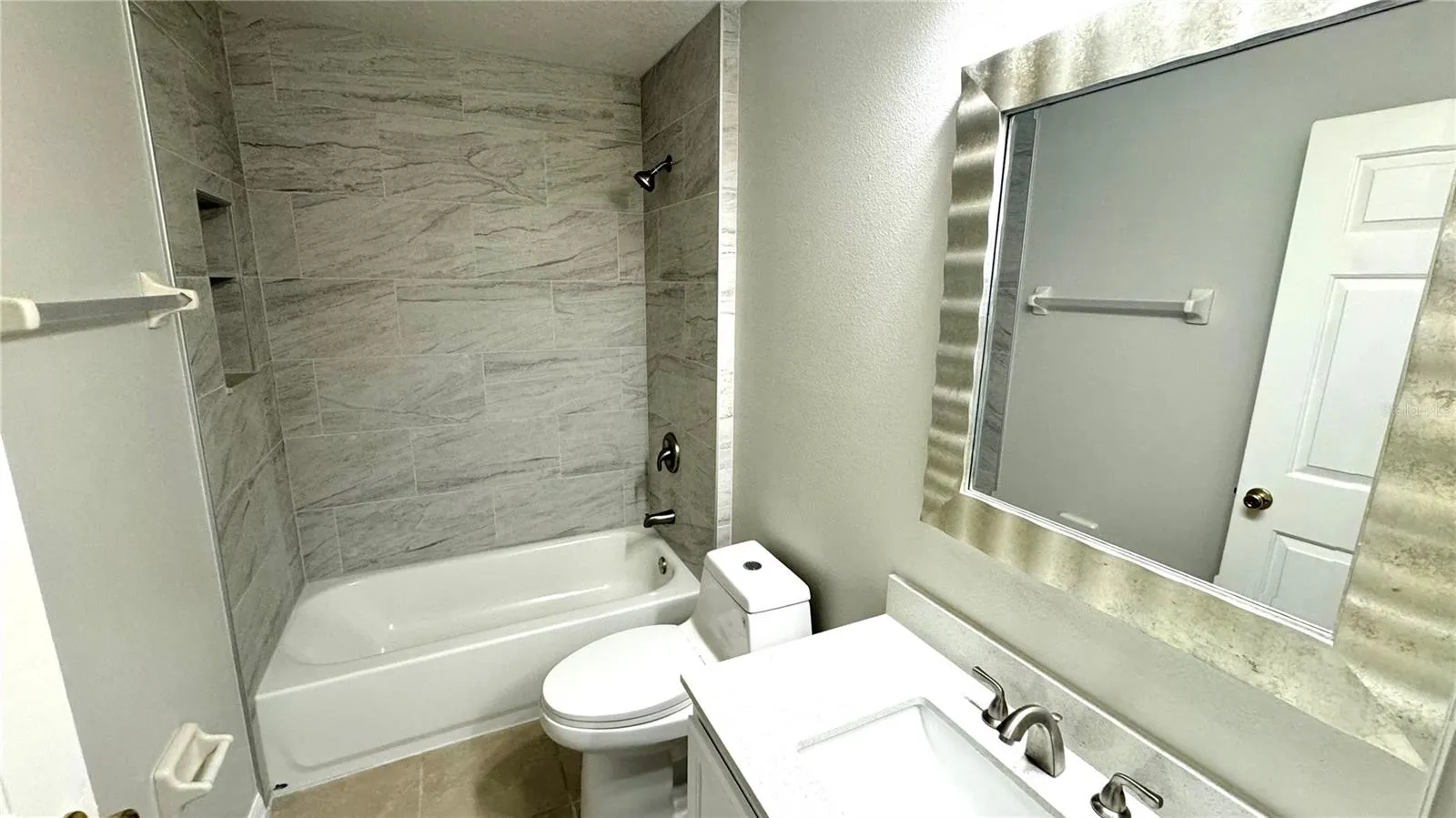 2nd Bathroom