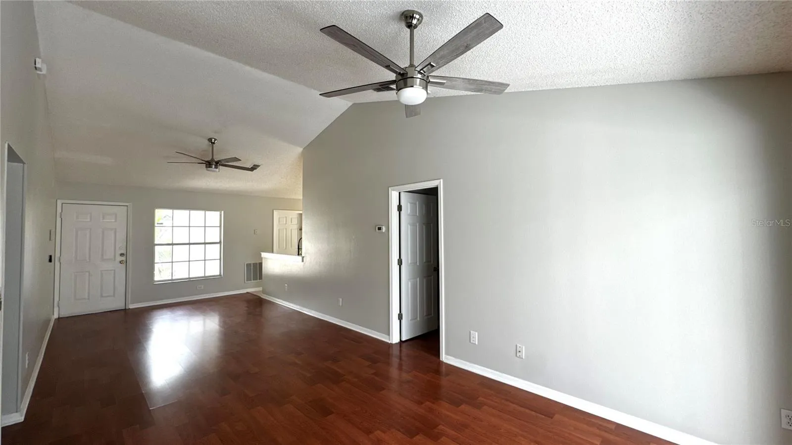 Living/Dining Area