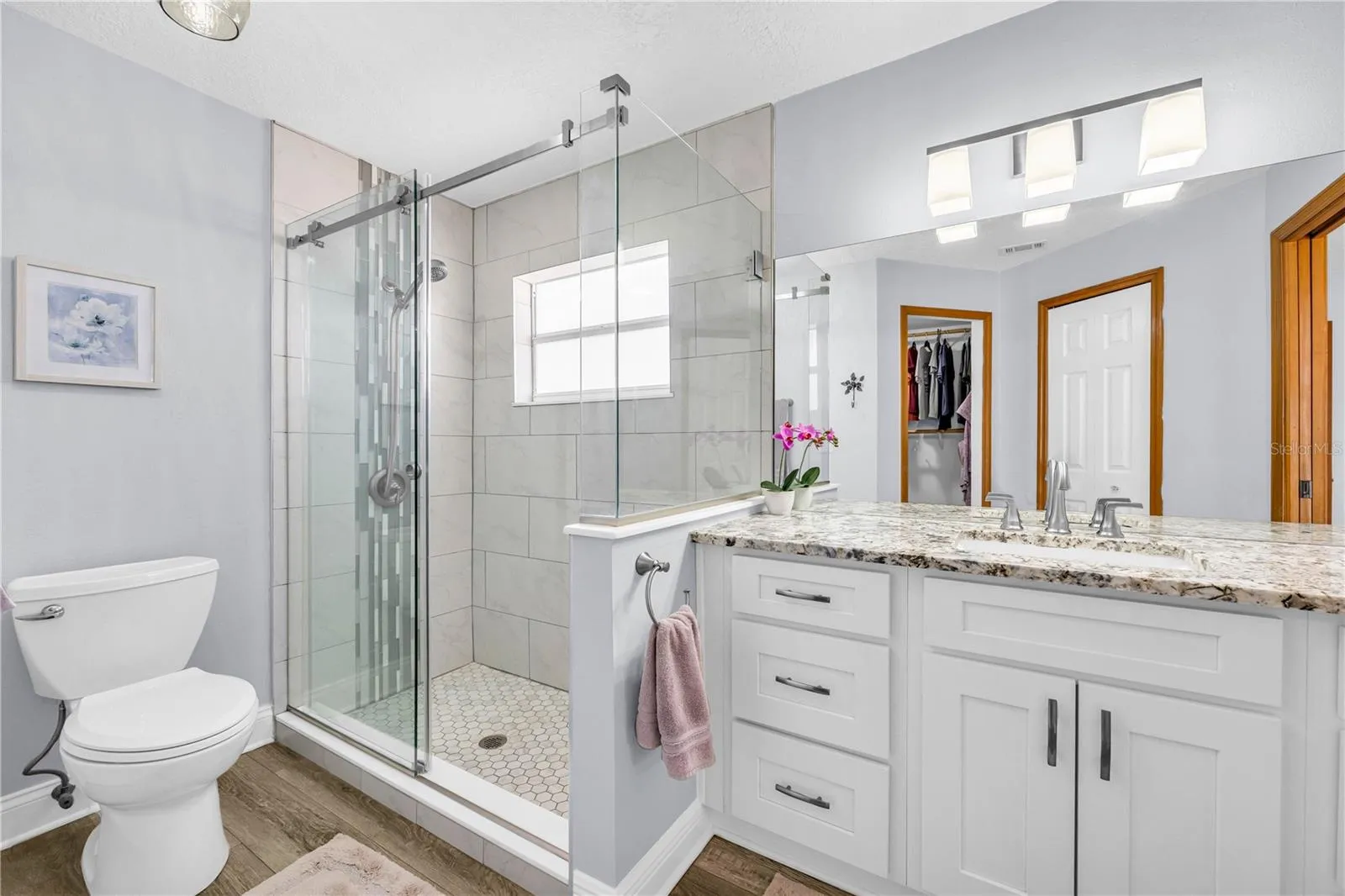 Gorgeous remodeled ensuite bathroom
