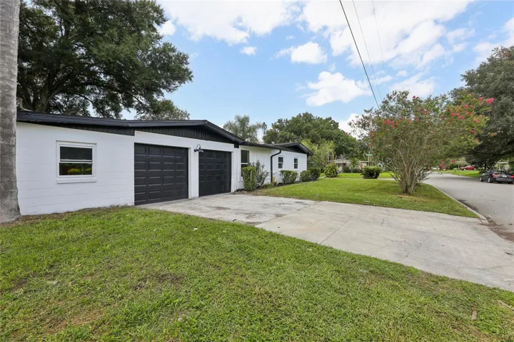 HUGE backyard + 2026 A/C — space outside and important updates throughout