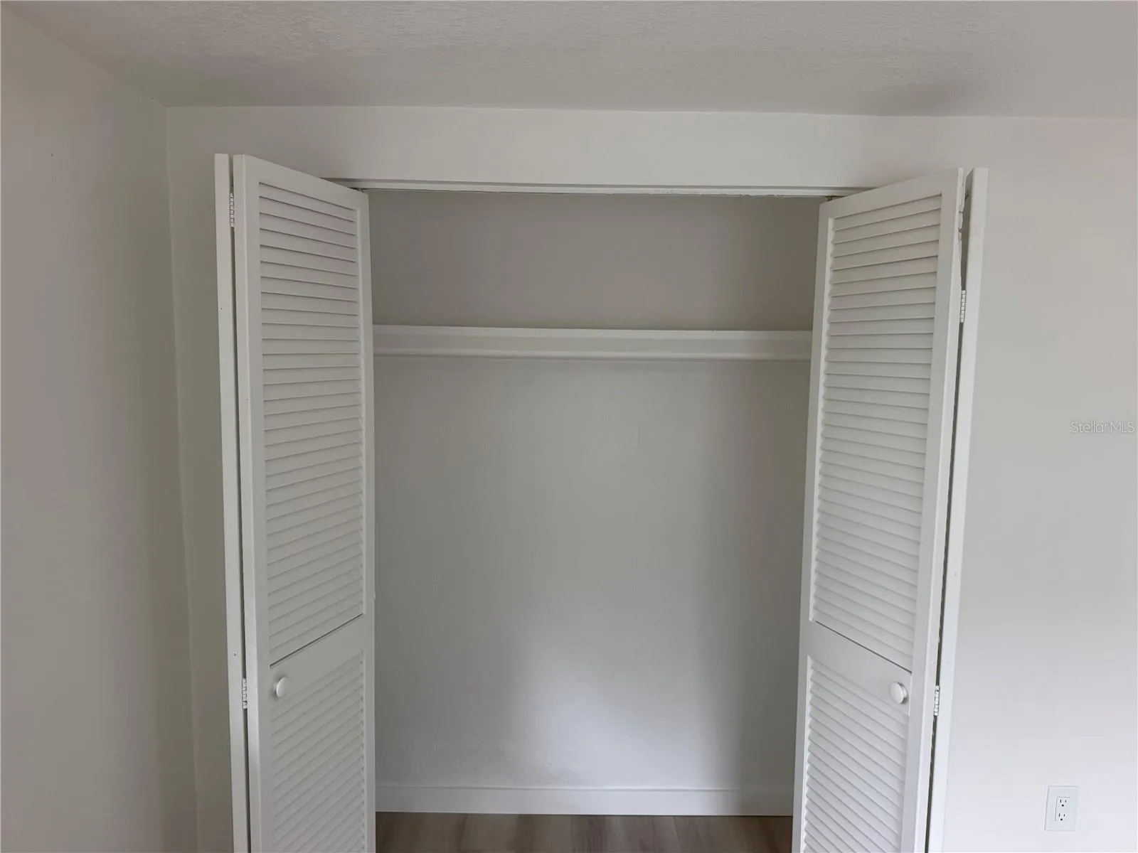 2nd Bedroom Closet
