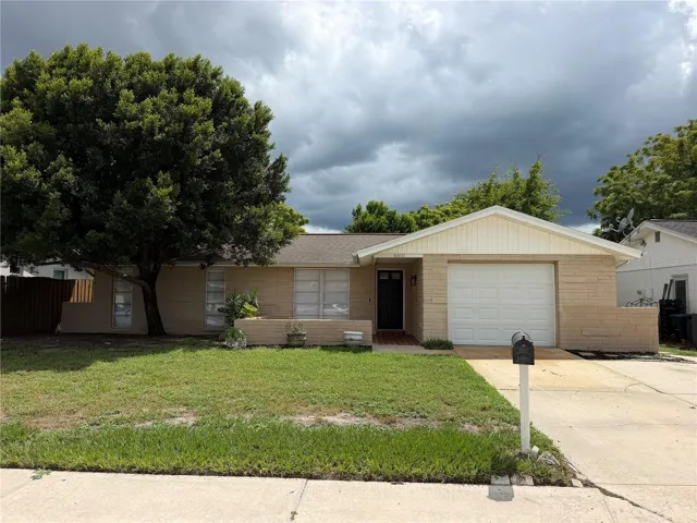 6810 El Camino Paloma Ave