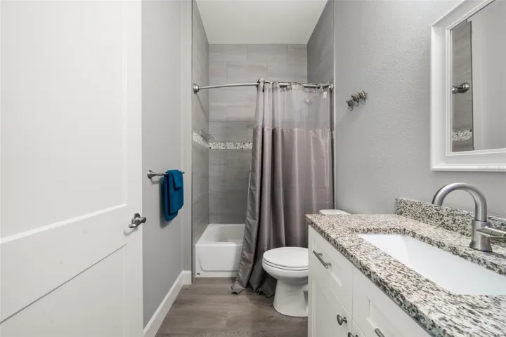 2nd Bathroom