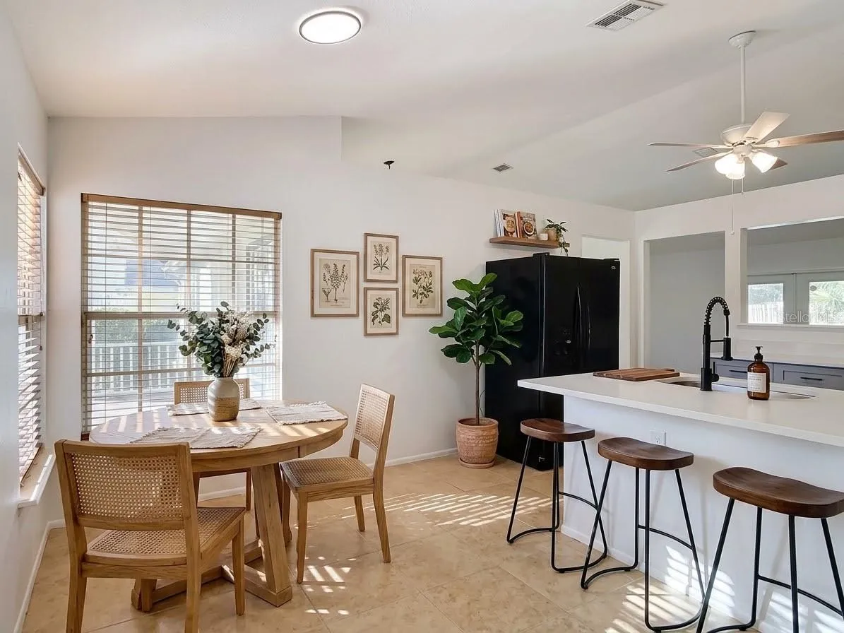 Breakfast room