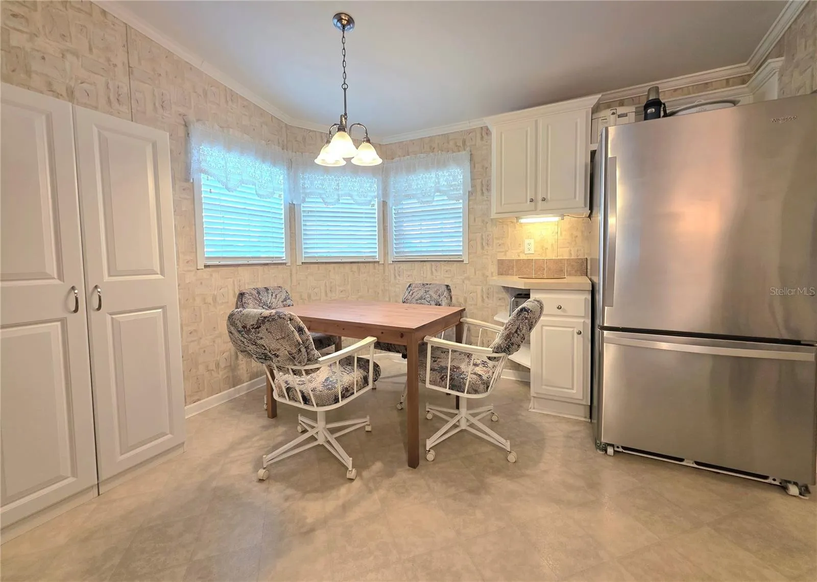 Kitchen pantry &amp; eat-in space with corner window.