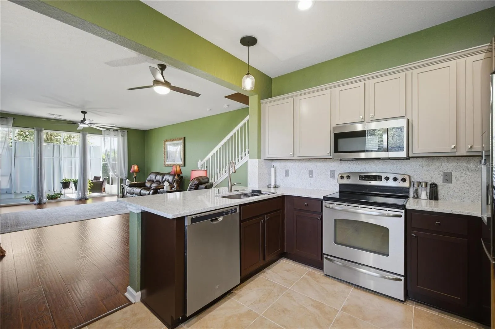 Quartz counters and backsplash