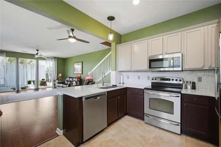 Quartz counters and backsplash