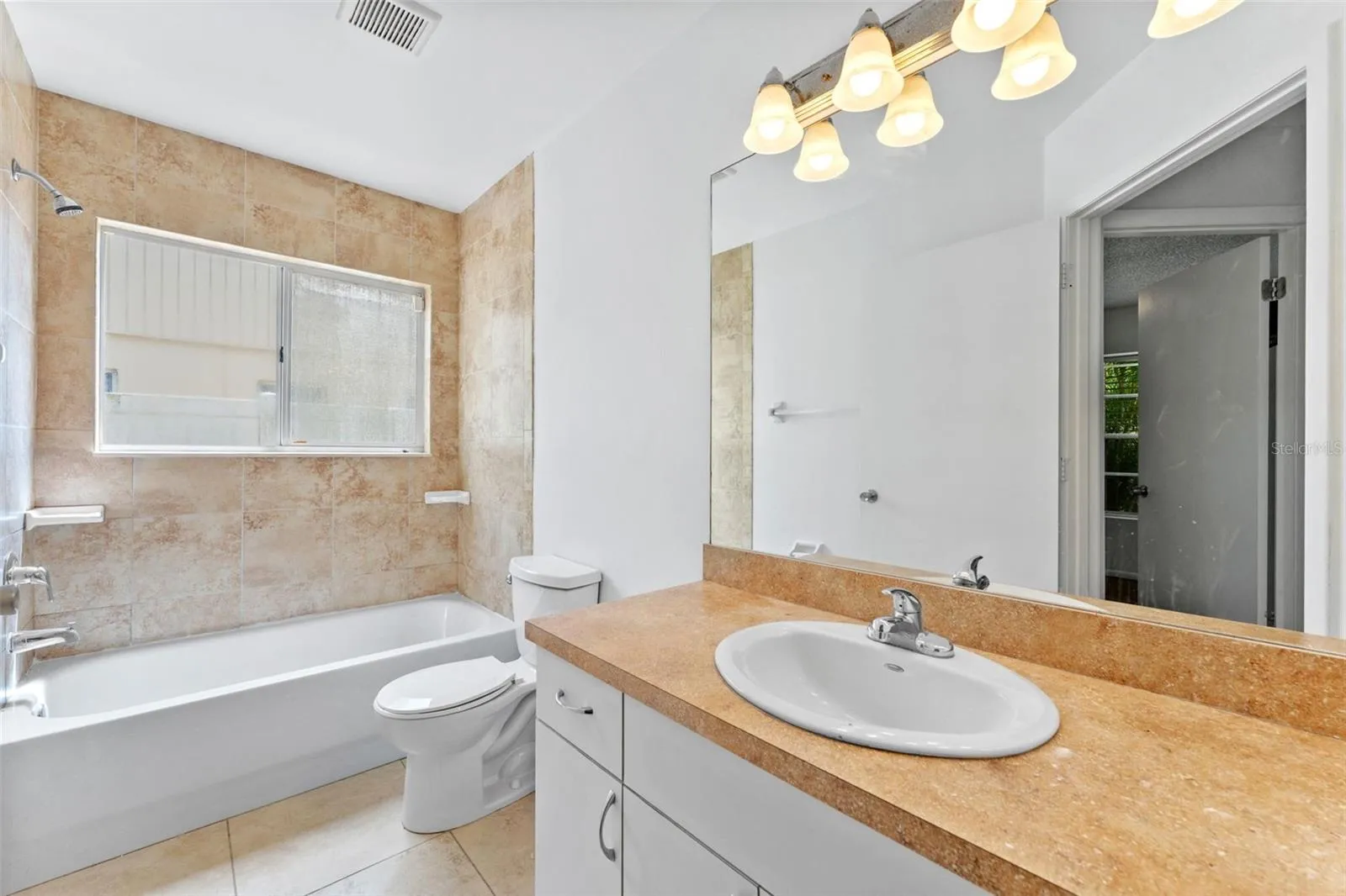 2nd Bathroom