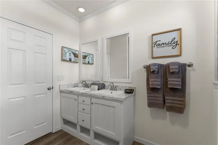 Primary Bedroom En-Suite