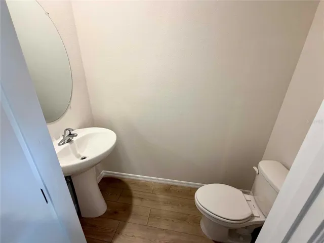Bathroom (half)