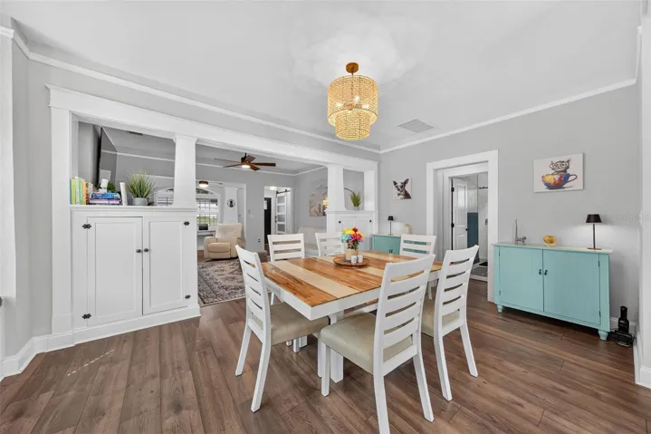 Dining Room17'x10'