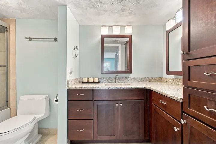 En-Suite Bathroom