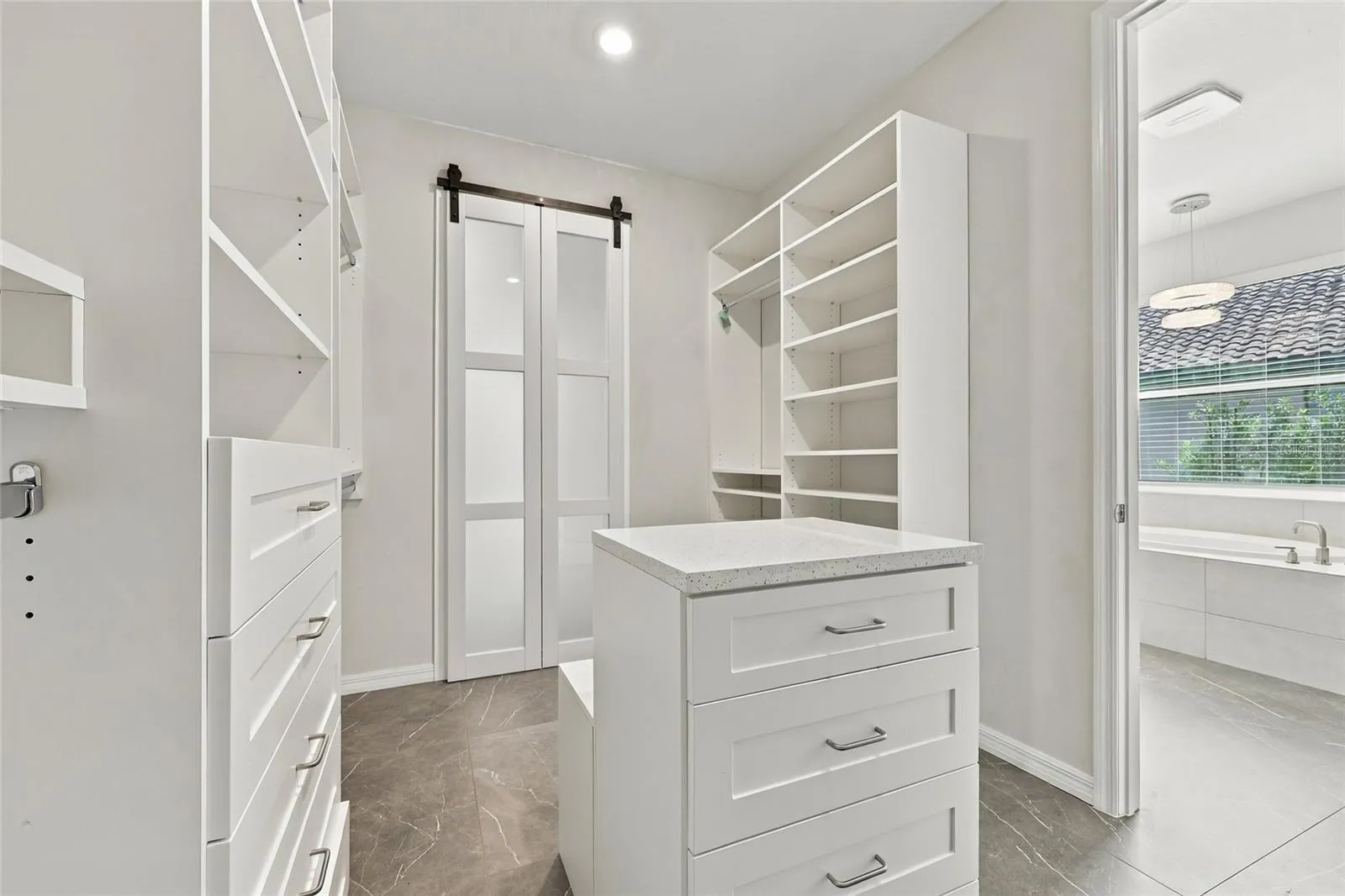 Main Private Walk - in with entrance to Laundry!