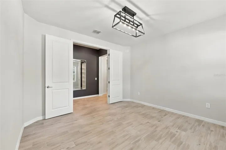 Flex Room