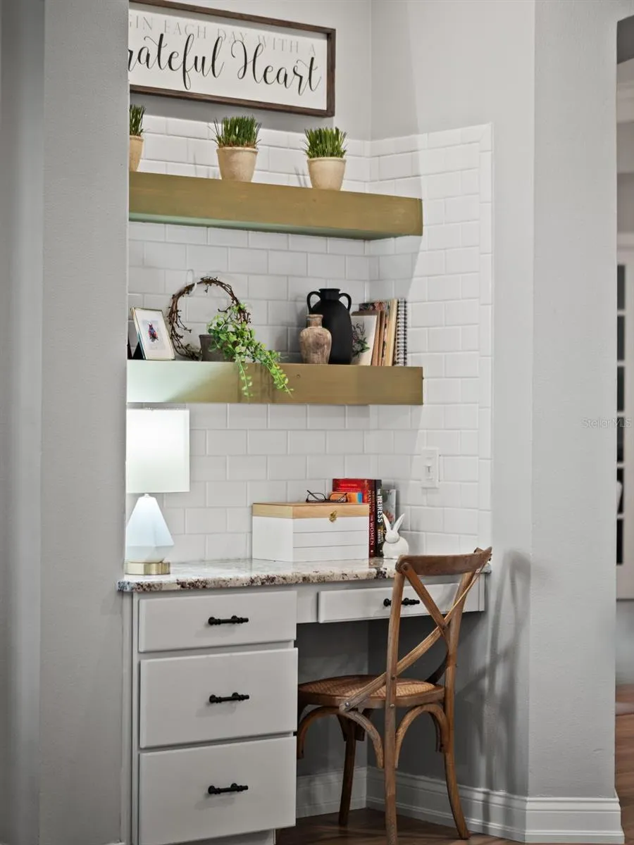 Built-in desk in kitchen