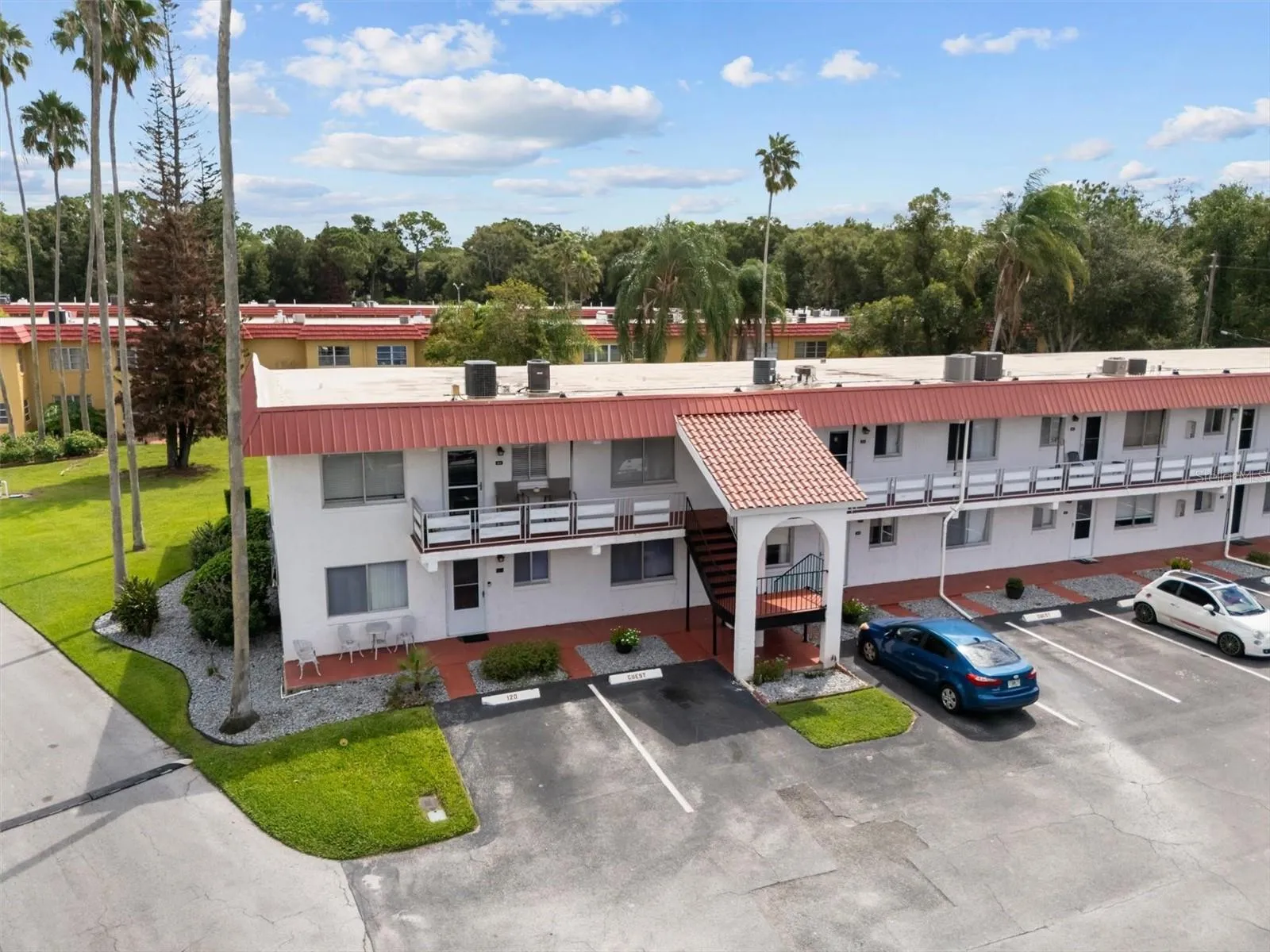 Welcome to 1100 Martinique unit 220 -Corner end unit