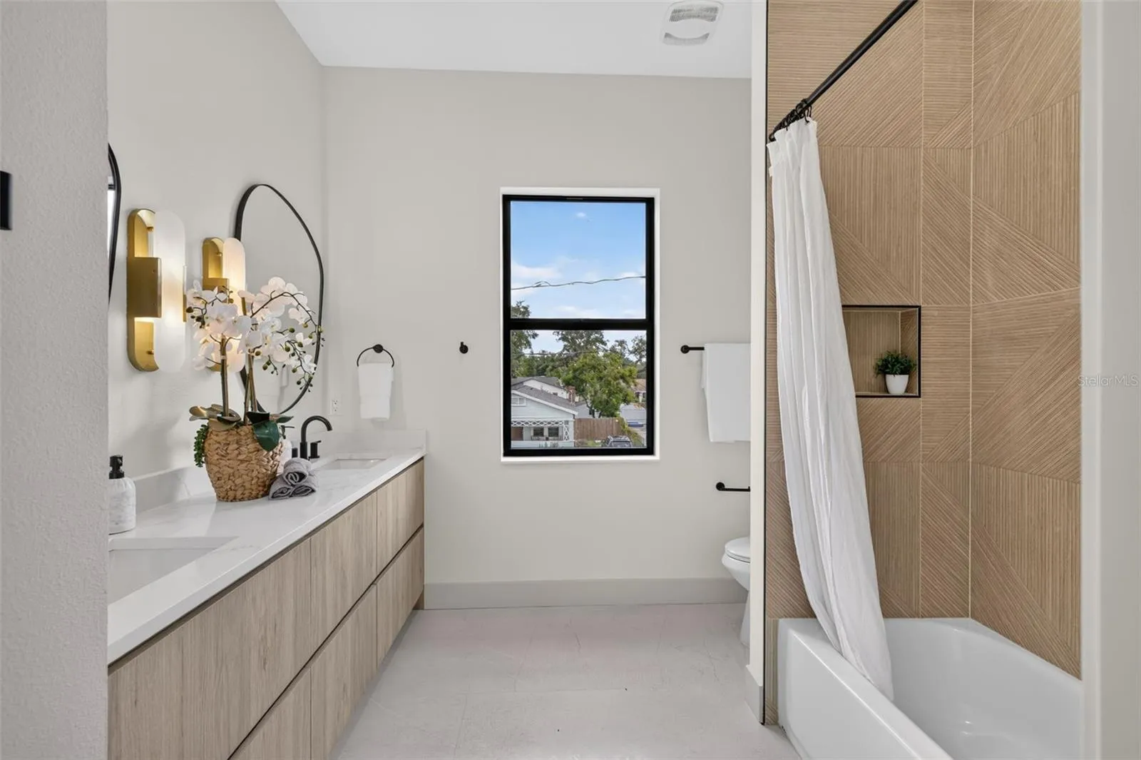 Upstairs Guest Bath