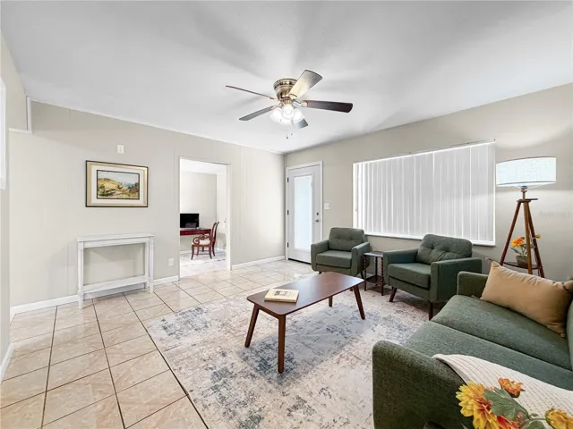 ENTRY - TILE THROUGHOUT