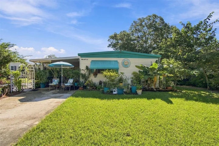 Front exposure  of this Tropical Lakeside OASIS