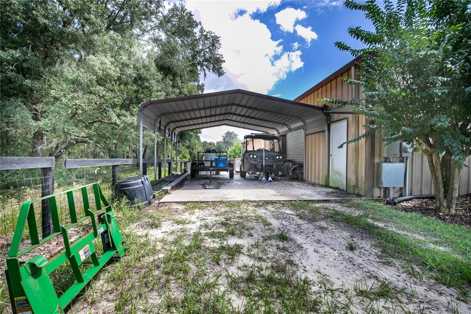 rv/trailer parking