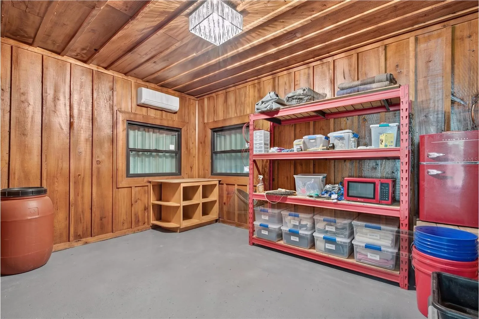 barn office under air
