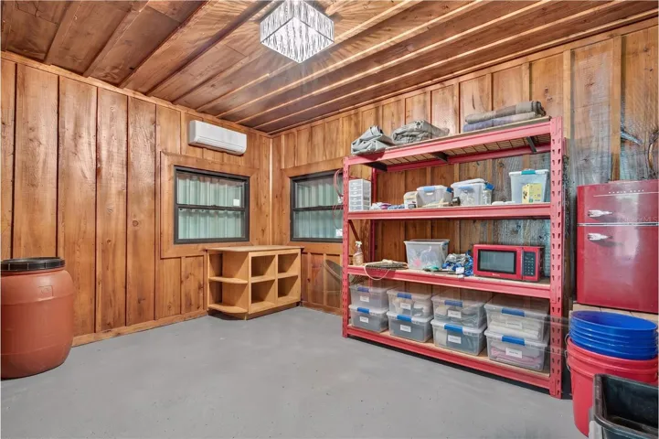 barn office under air
