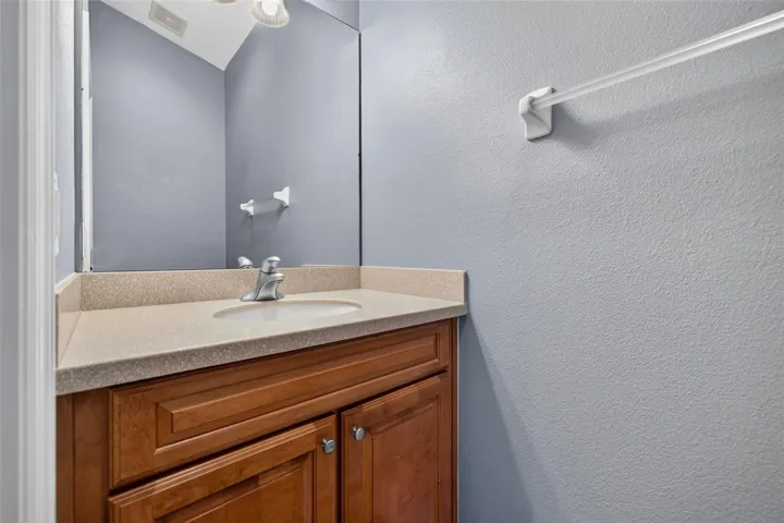 1/2 Bath in Studio