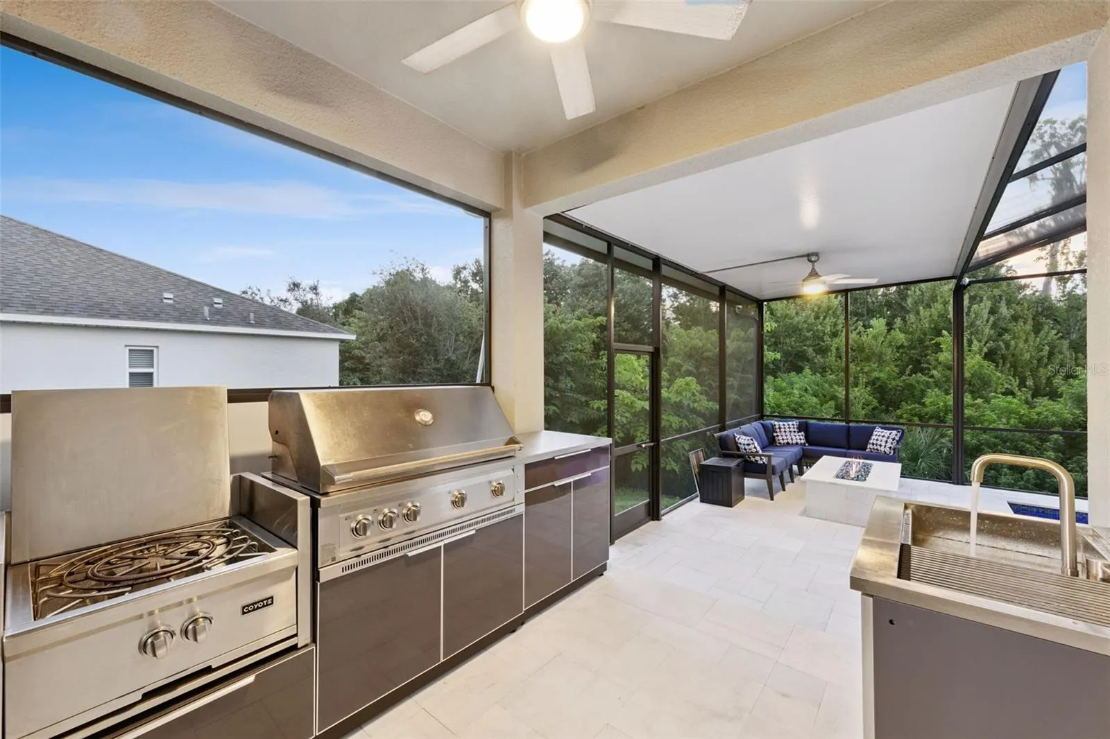 Summer kitchen and sink