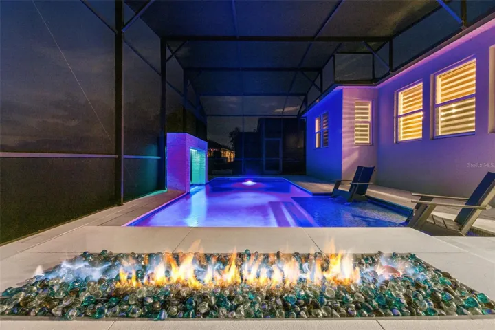 Gas fireplace
