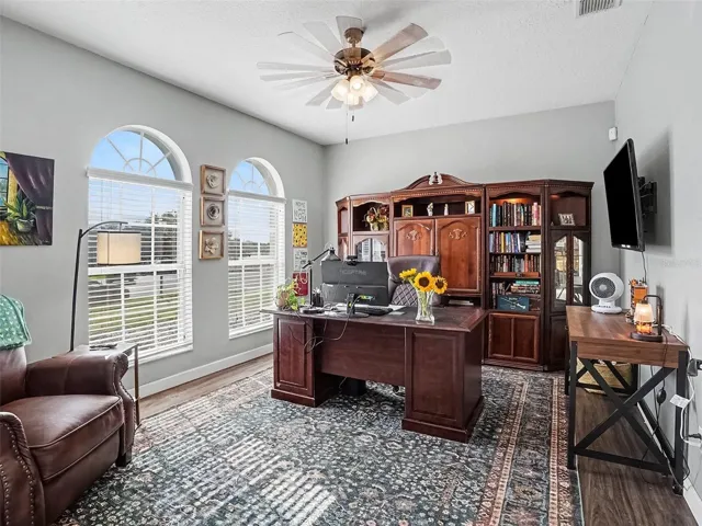 1st Floor Office