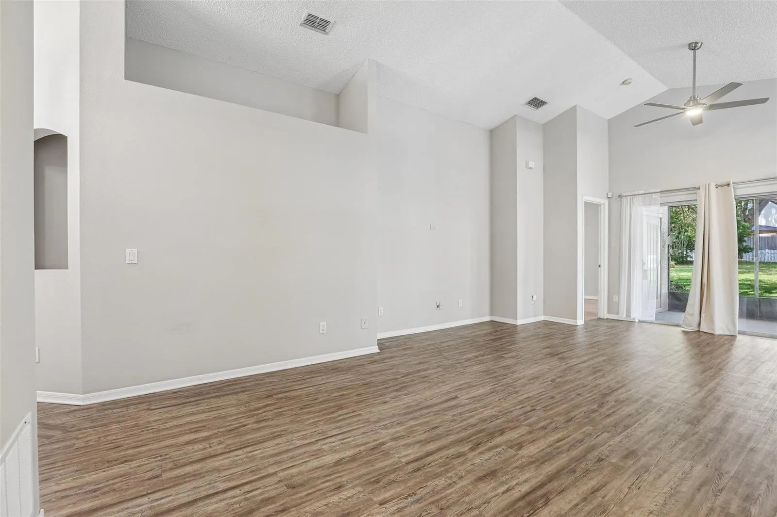dining living area