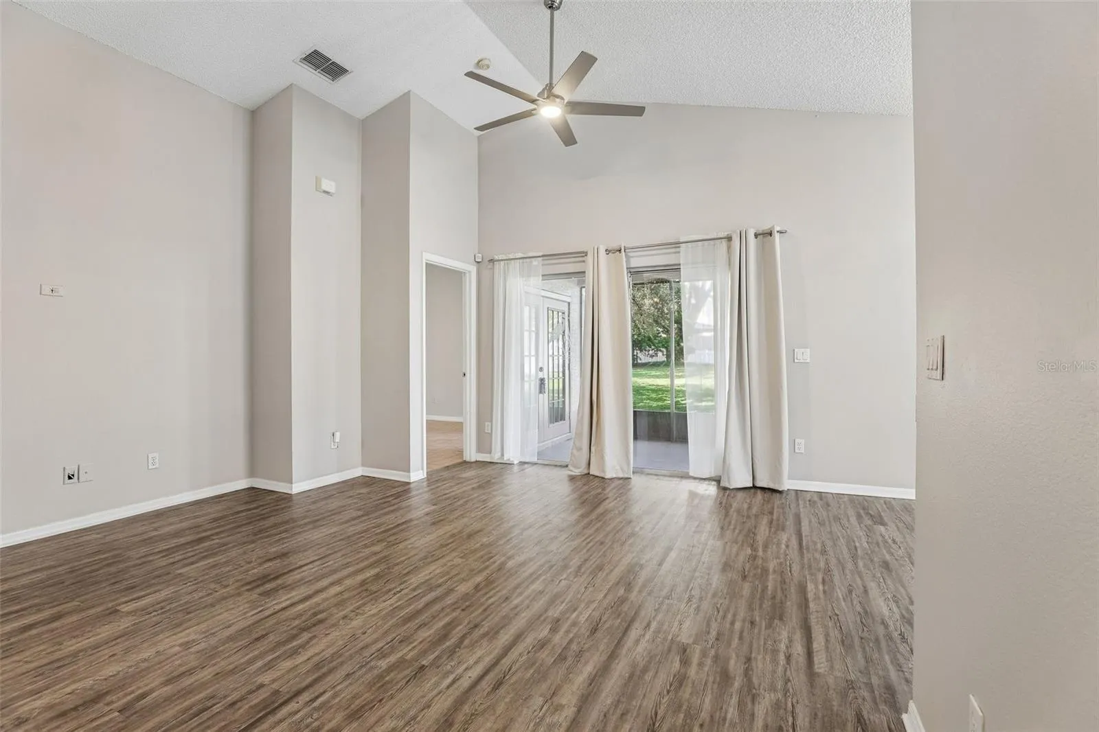dining living area