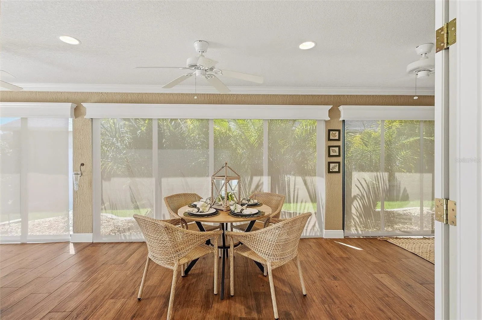 rear enclosed lanai with ac
