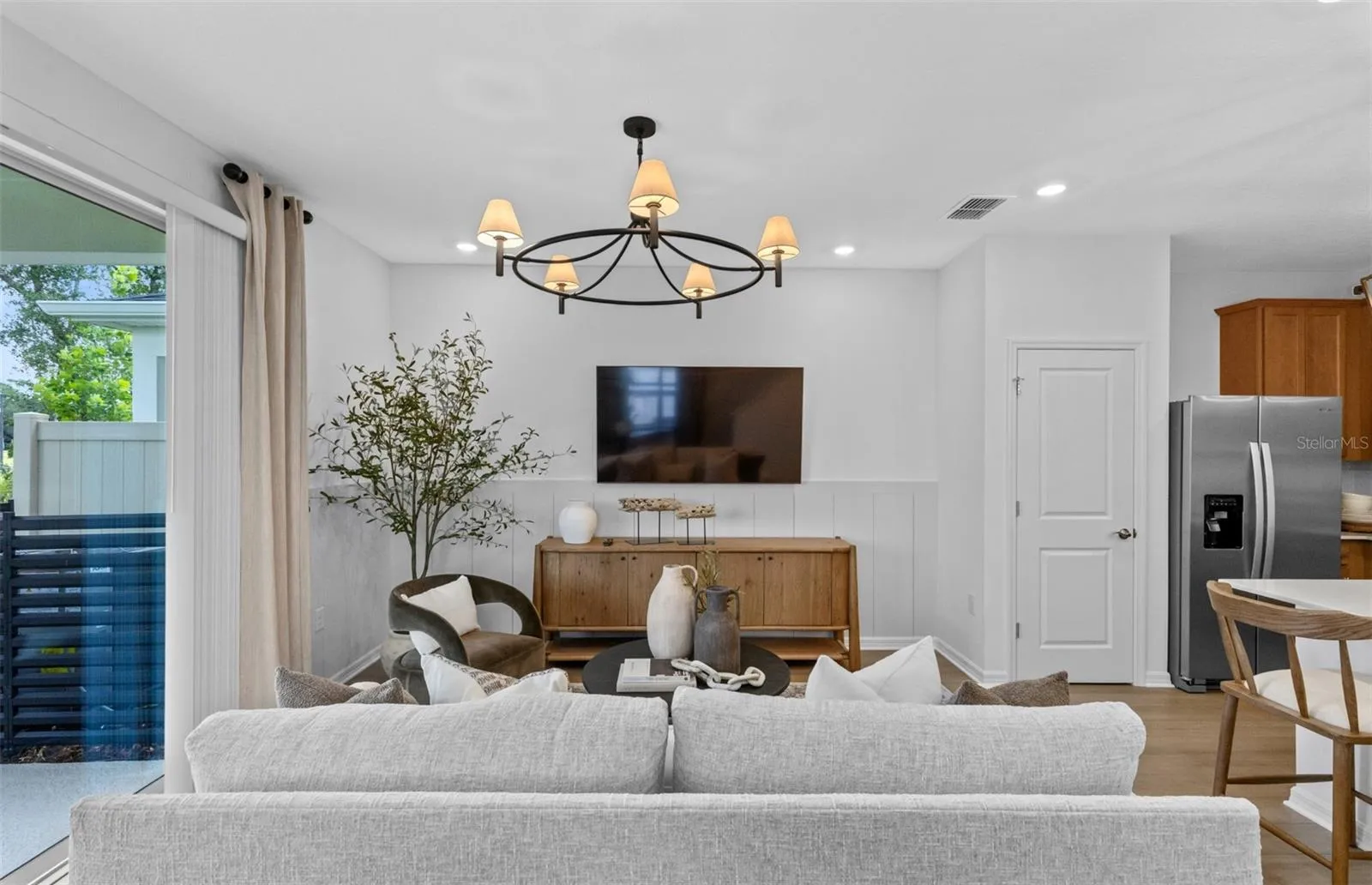 Model Home Design Only. Pictures and furnishings are for illustrative purposes only. Elevations, colors and options may vary. Furniture is for model home staging only.