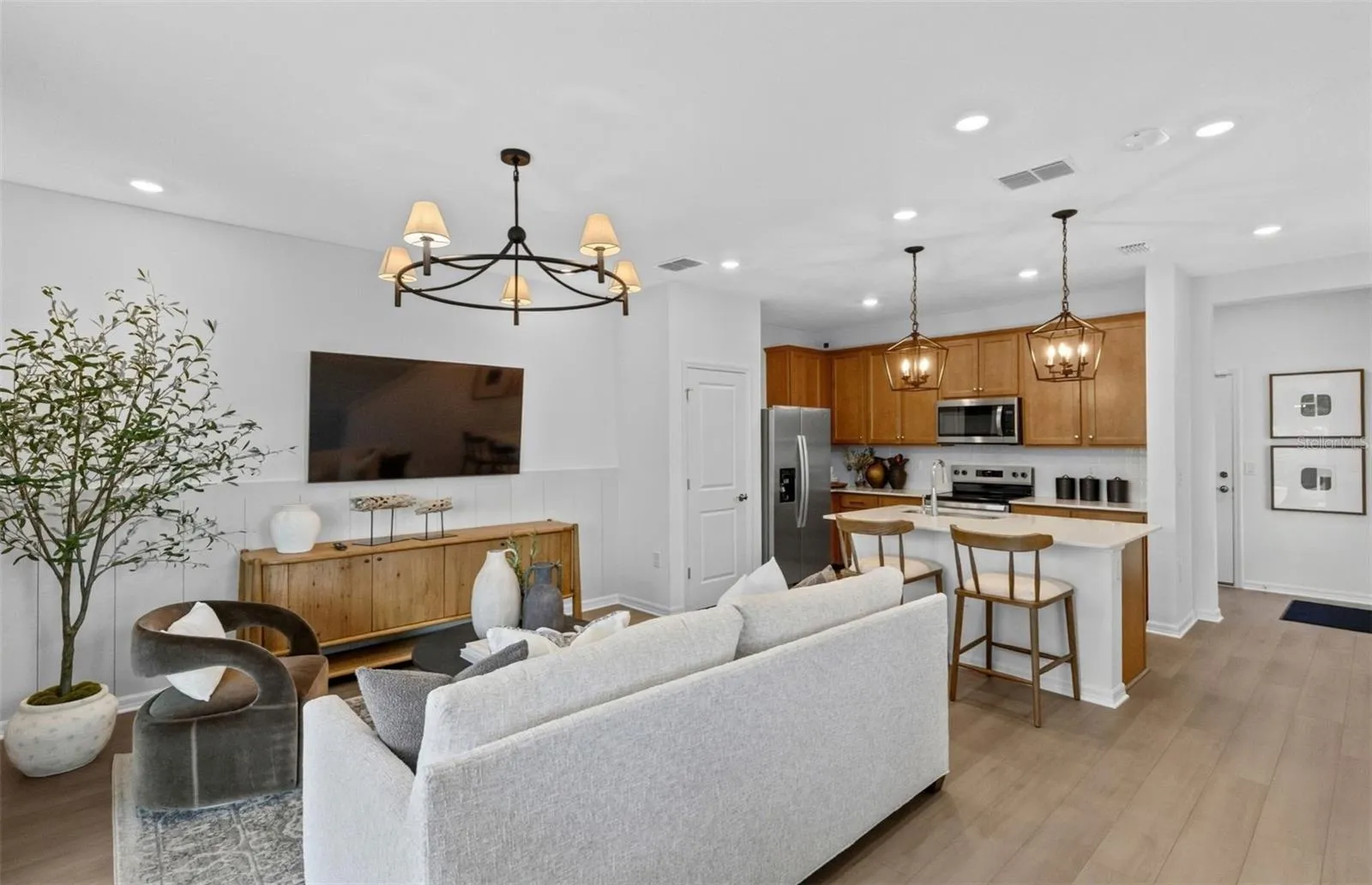Model Home Design Only. Pictures and furnishings are for illustrative purposes only. Elevations, colors and options may vary. Furniture is for model home staging only.