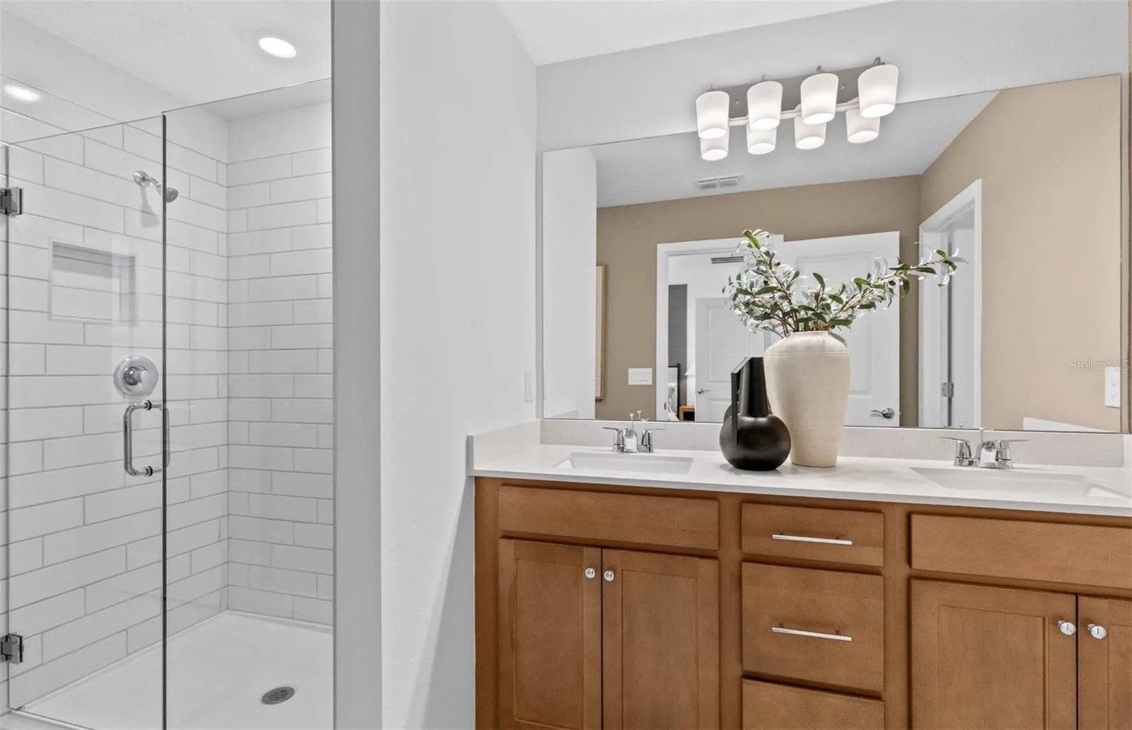 Model Home Design Only. Pictures and furnishings are for illustrative purposes only. Elevations, colors and options may vary. Furniture is for model home staging only.