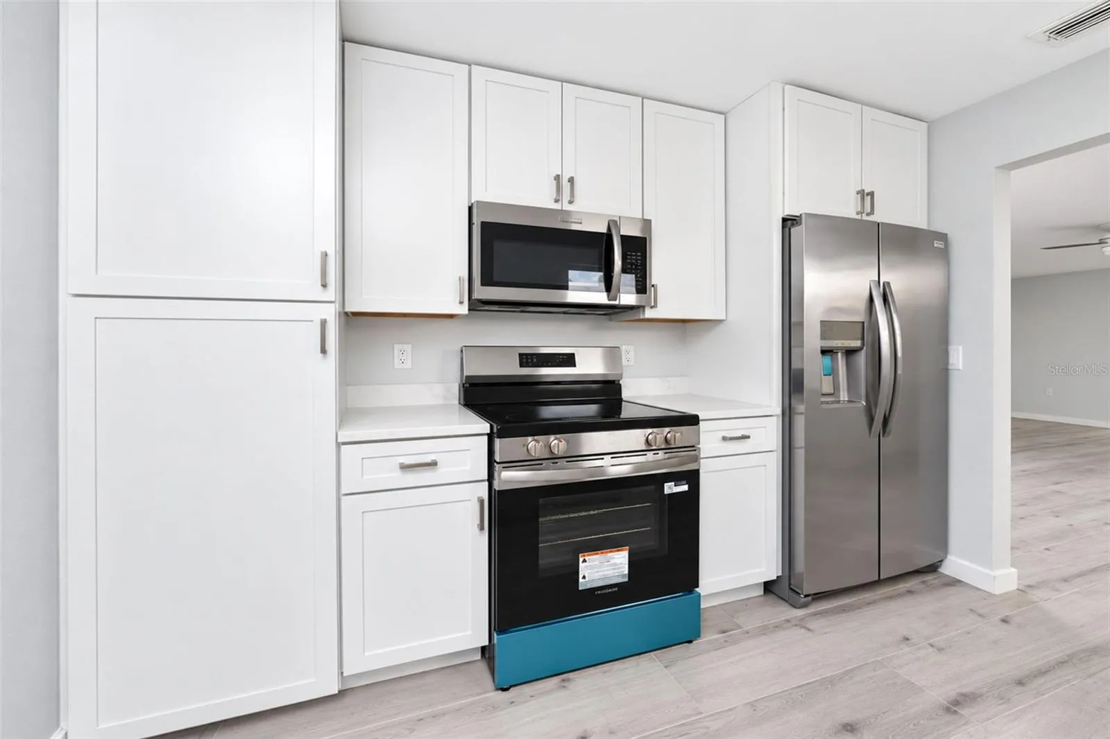 There is a pantry for the chef in you to store your wares and needs.