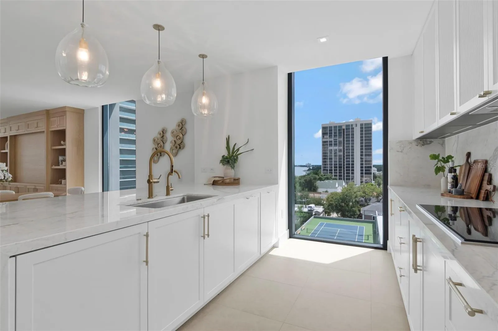 sunny kitchen views
