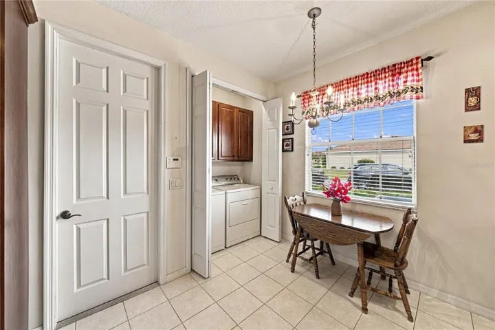 Breakfast nook