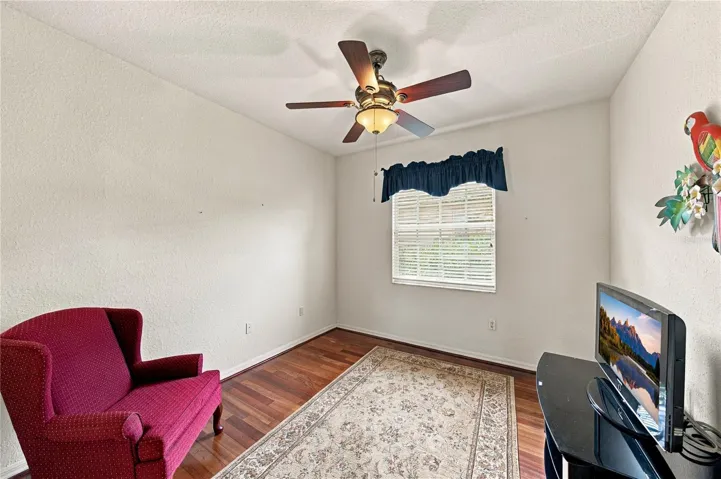 3rd bedroom/den